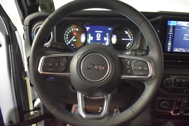 Used 2024 Jeep Wrangler High Altitude AWD/4WD image 15