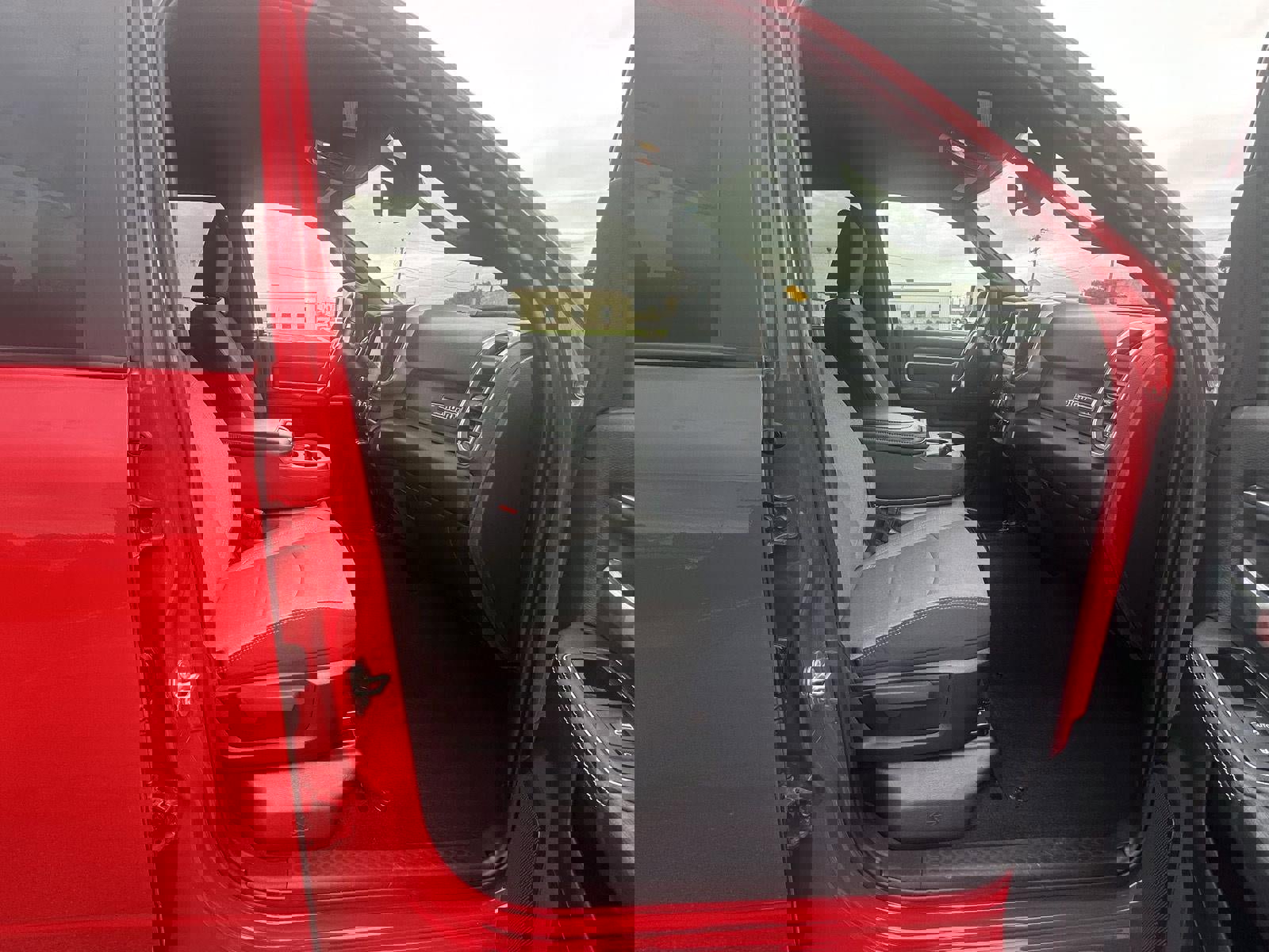 Used 2024 RAM 2500 Big Horn w/ Bed Utility Group image 38