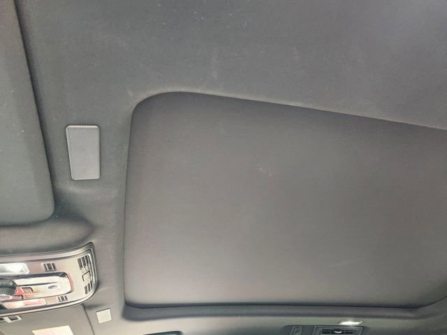 Used 2025 Cadillac Escalade ESV Premium Luxury w/ LPO, Floor Liner Package AWD/4WD image 27