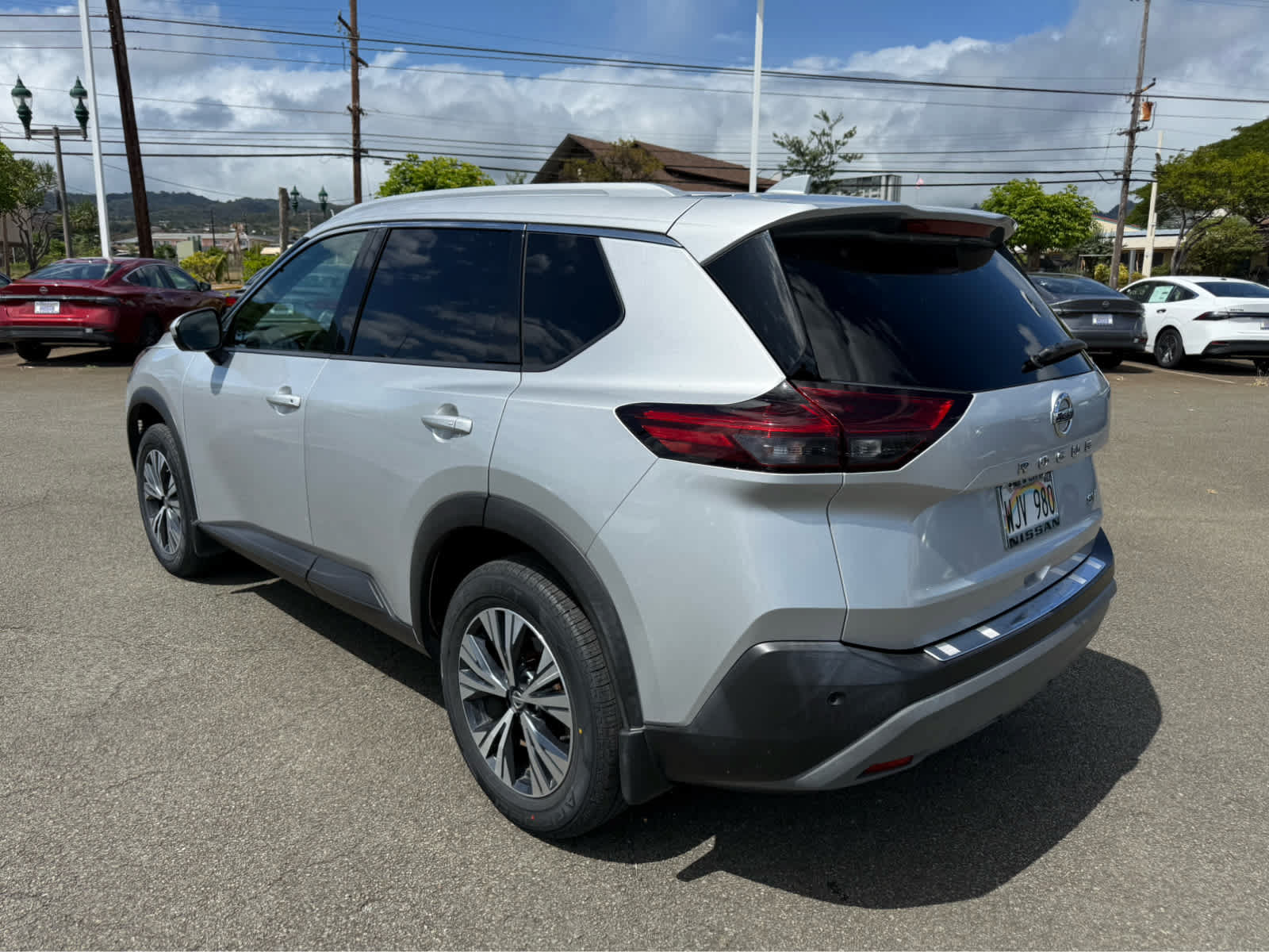 Used 2021 Nissan Rogue SV w/ Premium Package FWD image 4