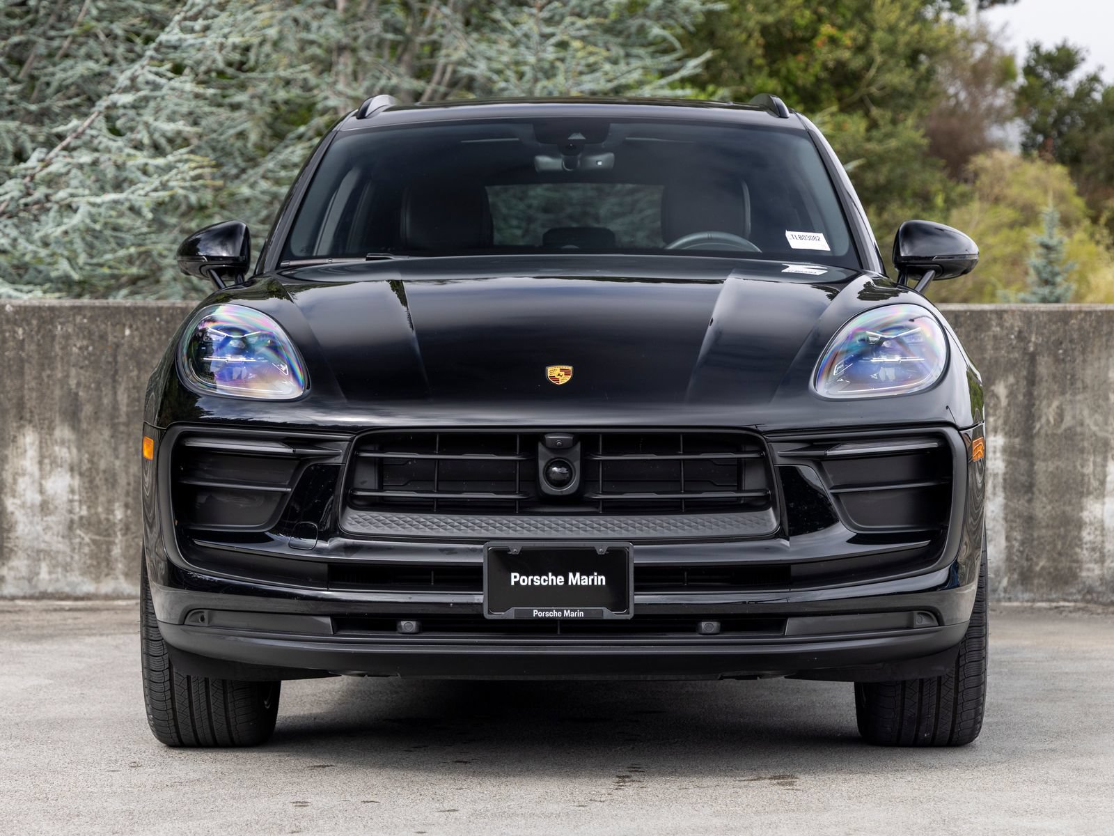 Certified 2026 Porsche Macan AWD/4WD image 8