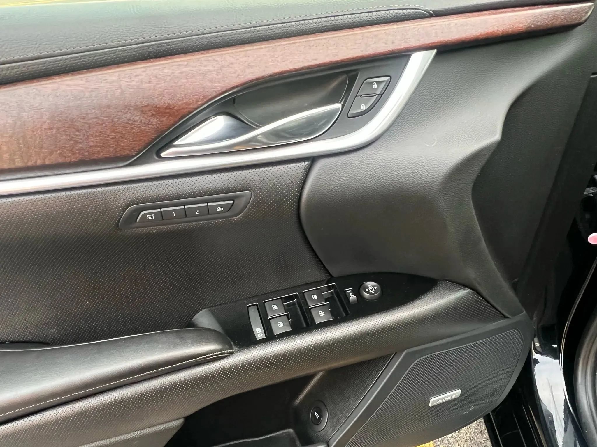 Used 2019 Cadillac XTS Luxury image 21