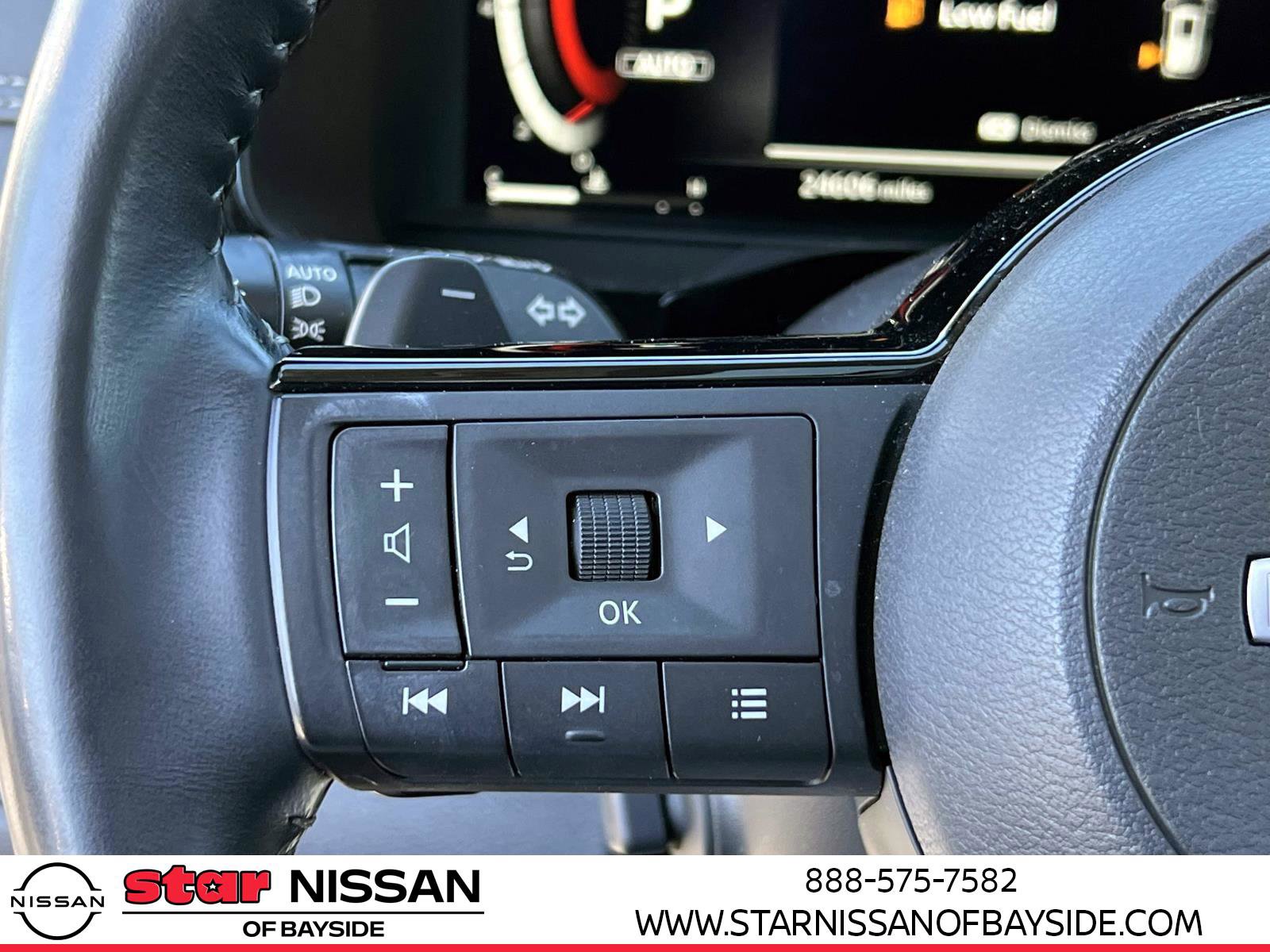 Used 2023 Nissan Pathfinder Platinum w/ Lighting Package (N93) image 20