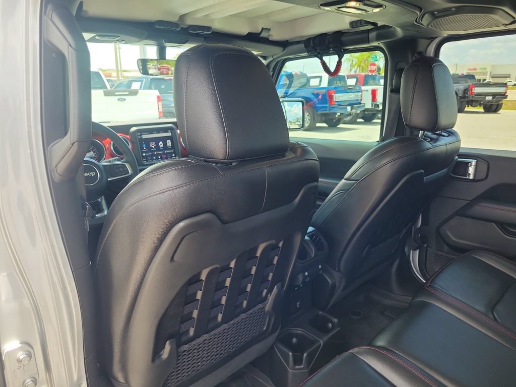 Used 2023 Jeep Gladiator Rubicon w/ LED Lighting Group AWD/4WD image 11