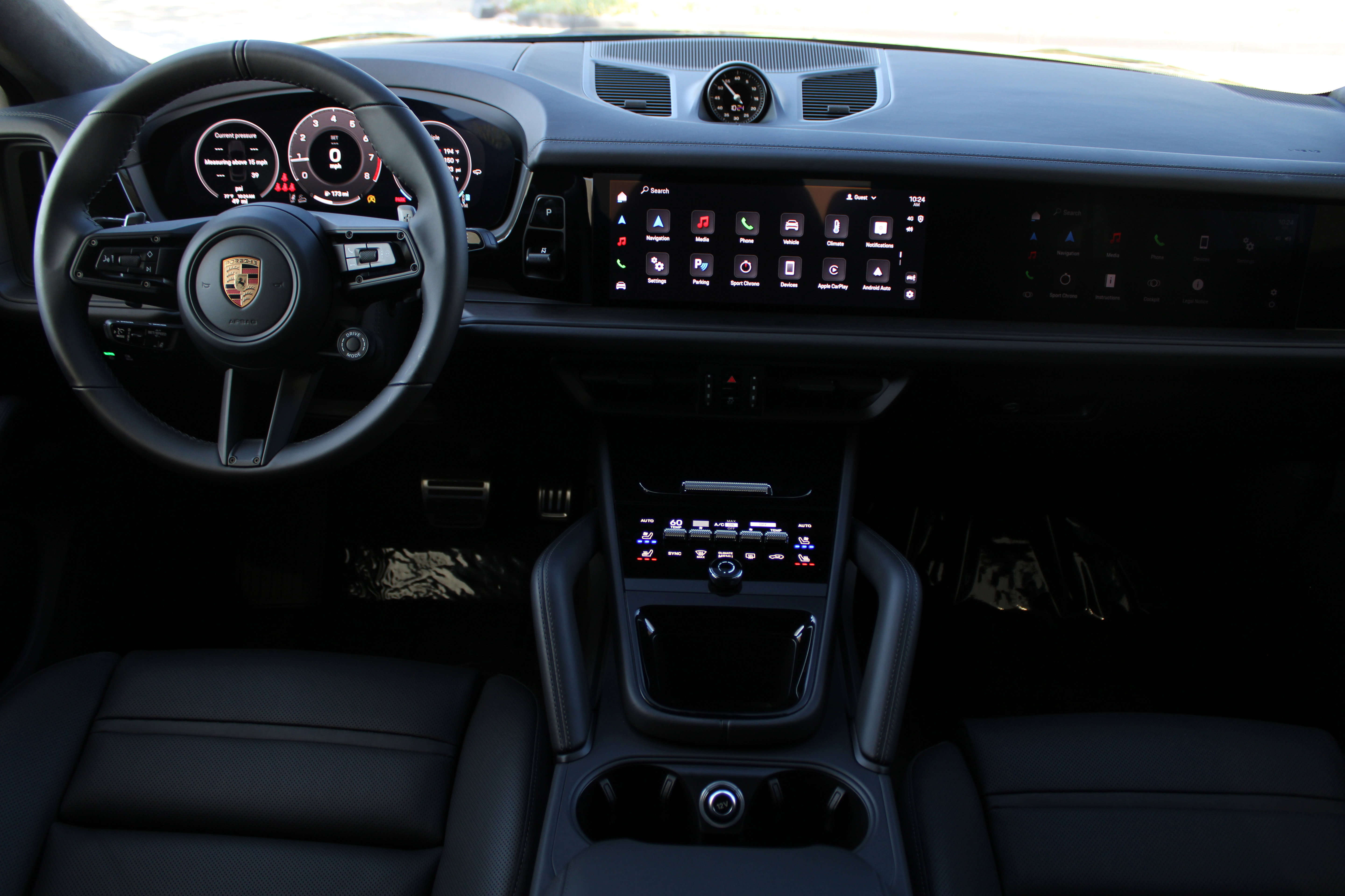 New 2025 Porsche Cayenne GTS image 19