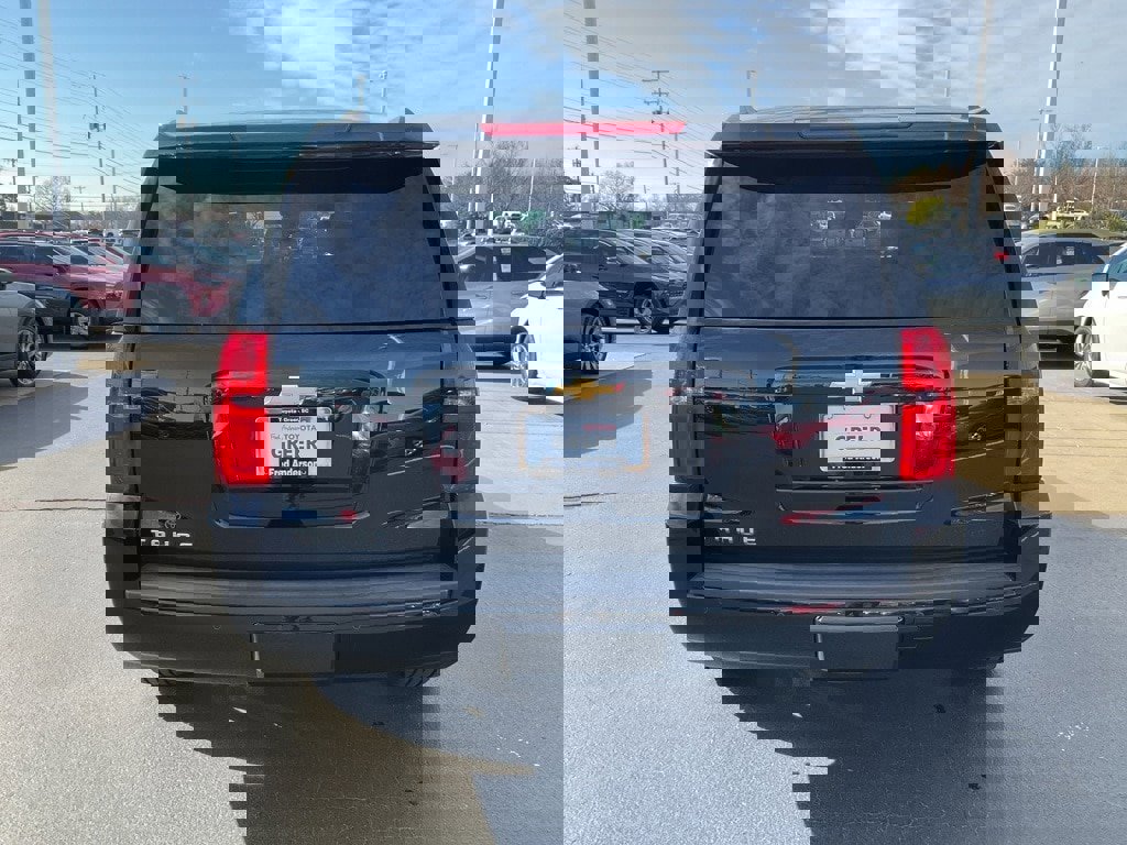 Used 2019 Chevrolet Tahoe LT w/ Luxury Package image 19