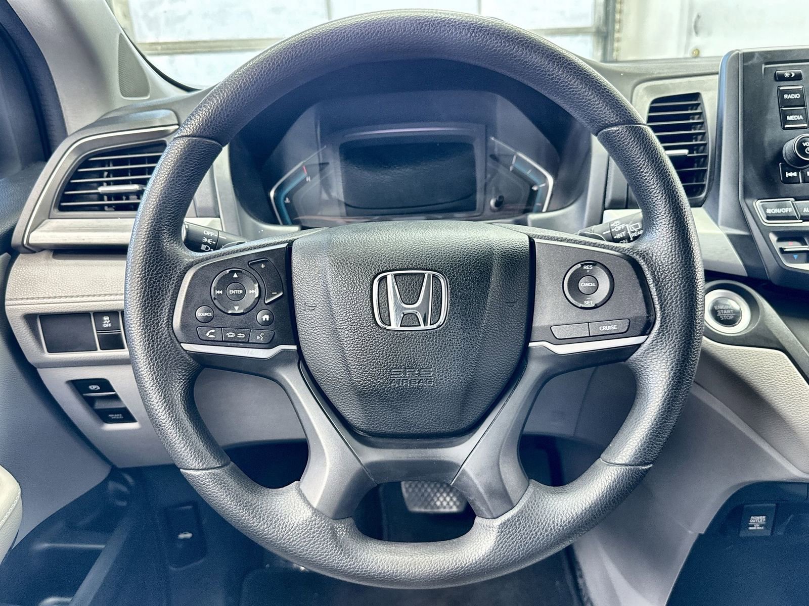 Used 2018 Honda Odyssey LX image 20