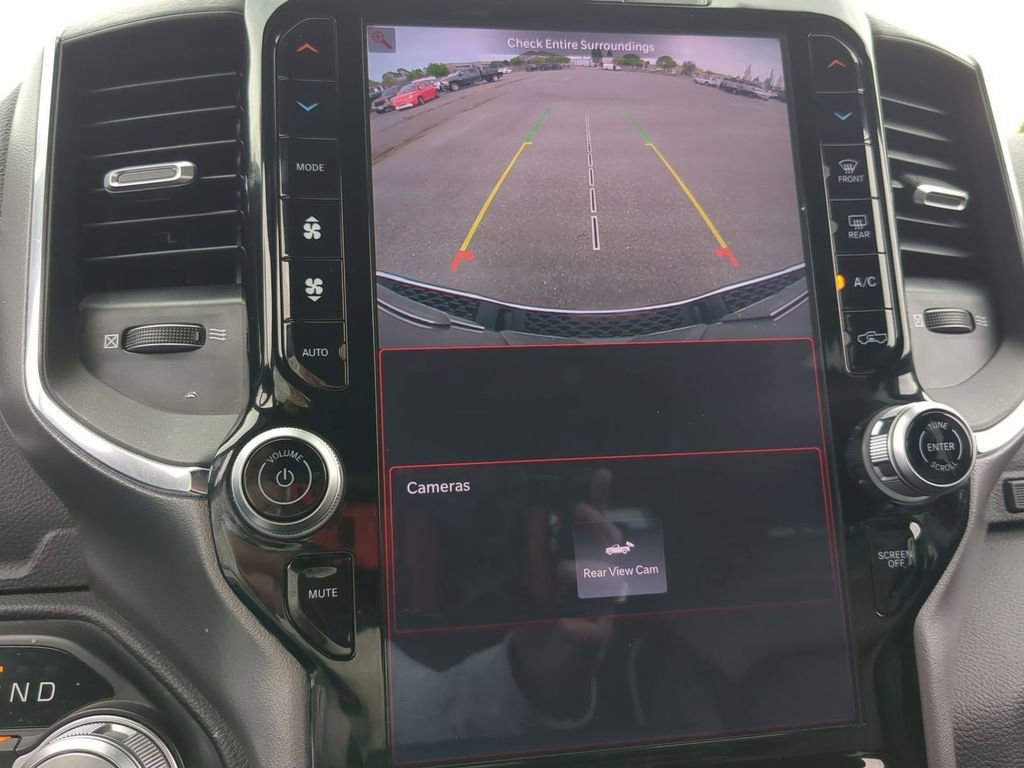 Used 2025 RAM 1500 Laramie image 18