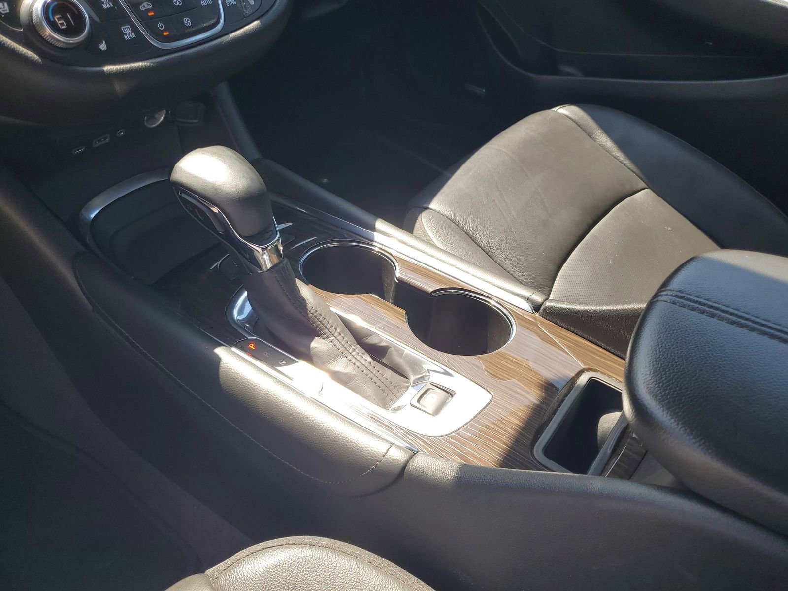 Used 2024 Chevrolet Malibu LT image 19