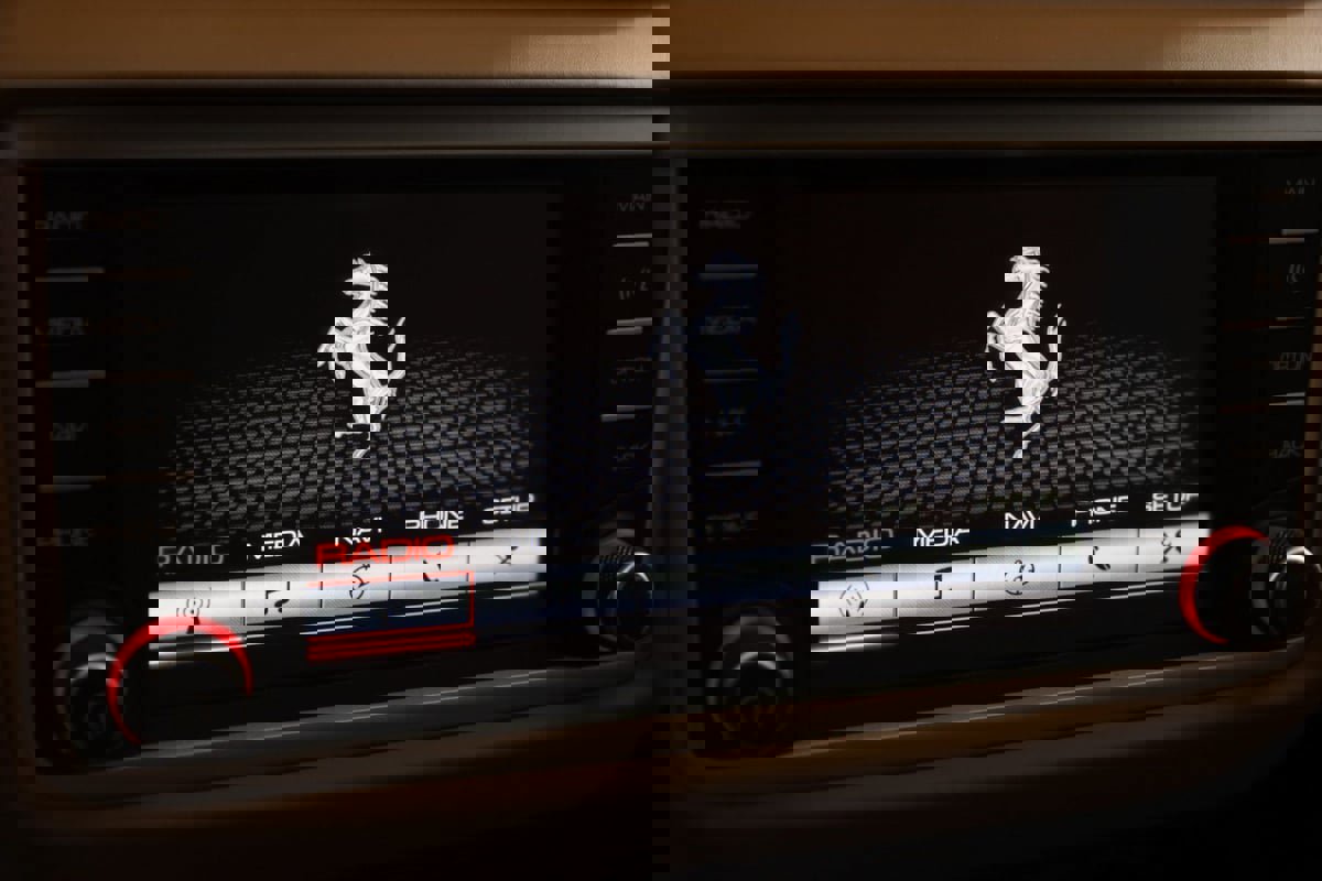 Used 2018 Ferrari California T image 58