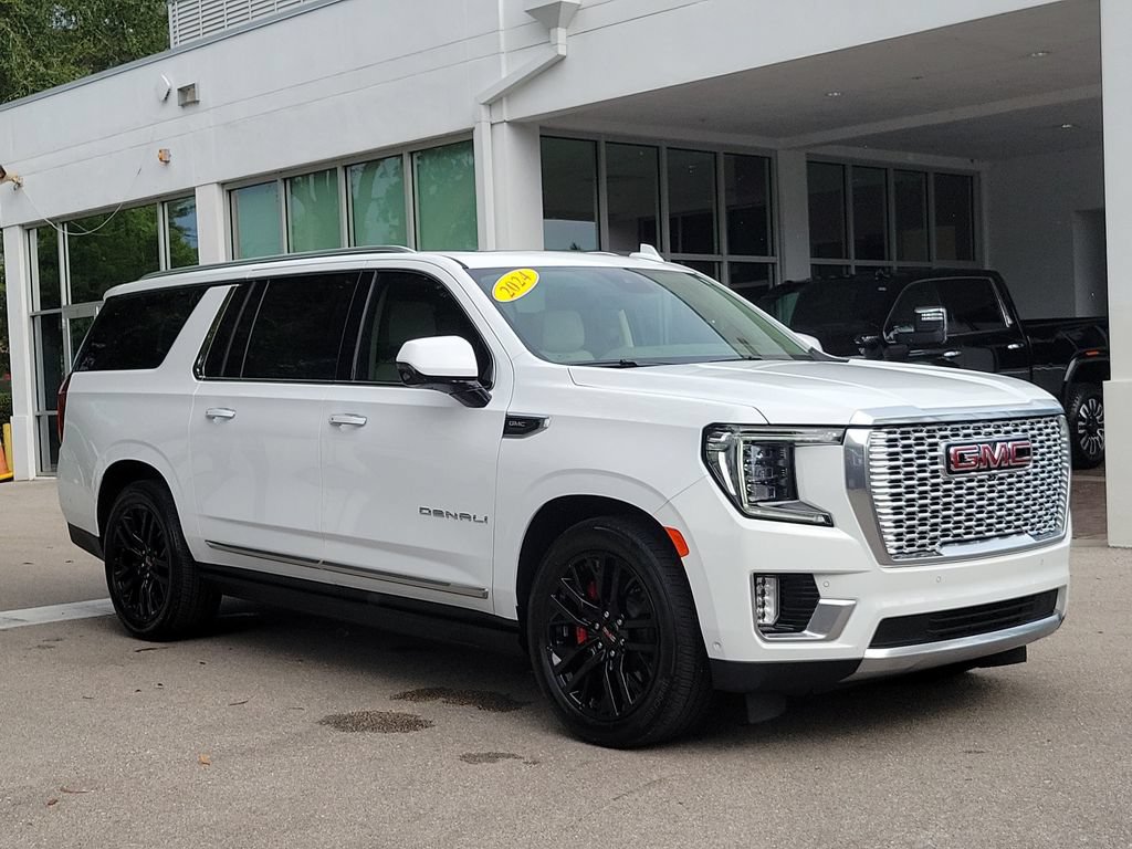 Certified 2024 GMC Yukon XL Denali w/ Denali Reserve Package AWD/4WD image 7