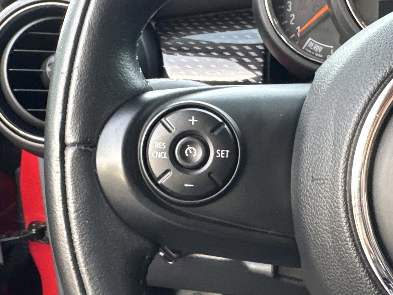 Used 2018 MINI Cooper S image 27