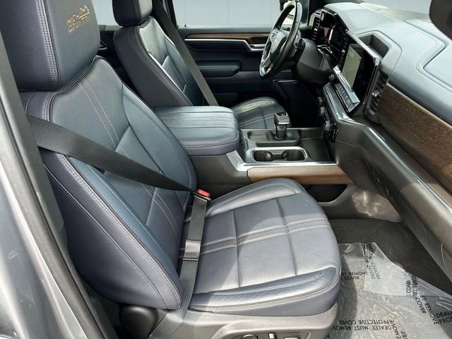 Used 2023 Chevrolet Silverado 1500 High Country w/ Technology Package AWD/4WD image 29