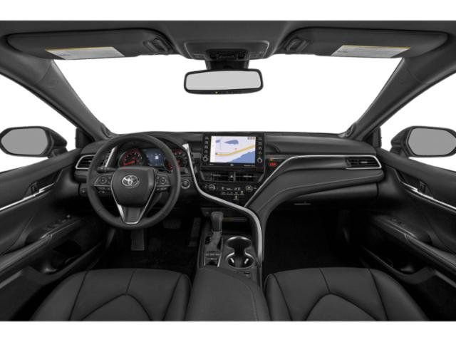 Used 2022 Toyota Camry XSE FWD image 8