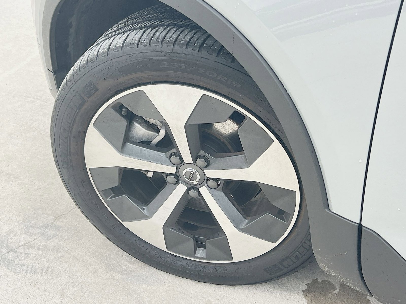 New 2026 Volvo XC40 B5 Plus w/ Protection Package Premier image 12