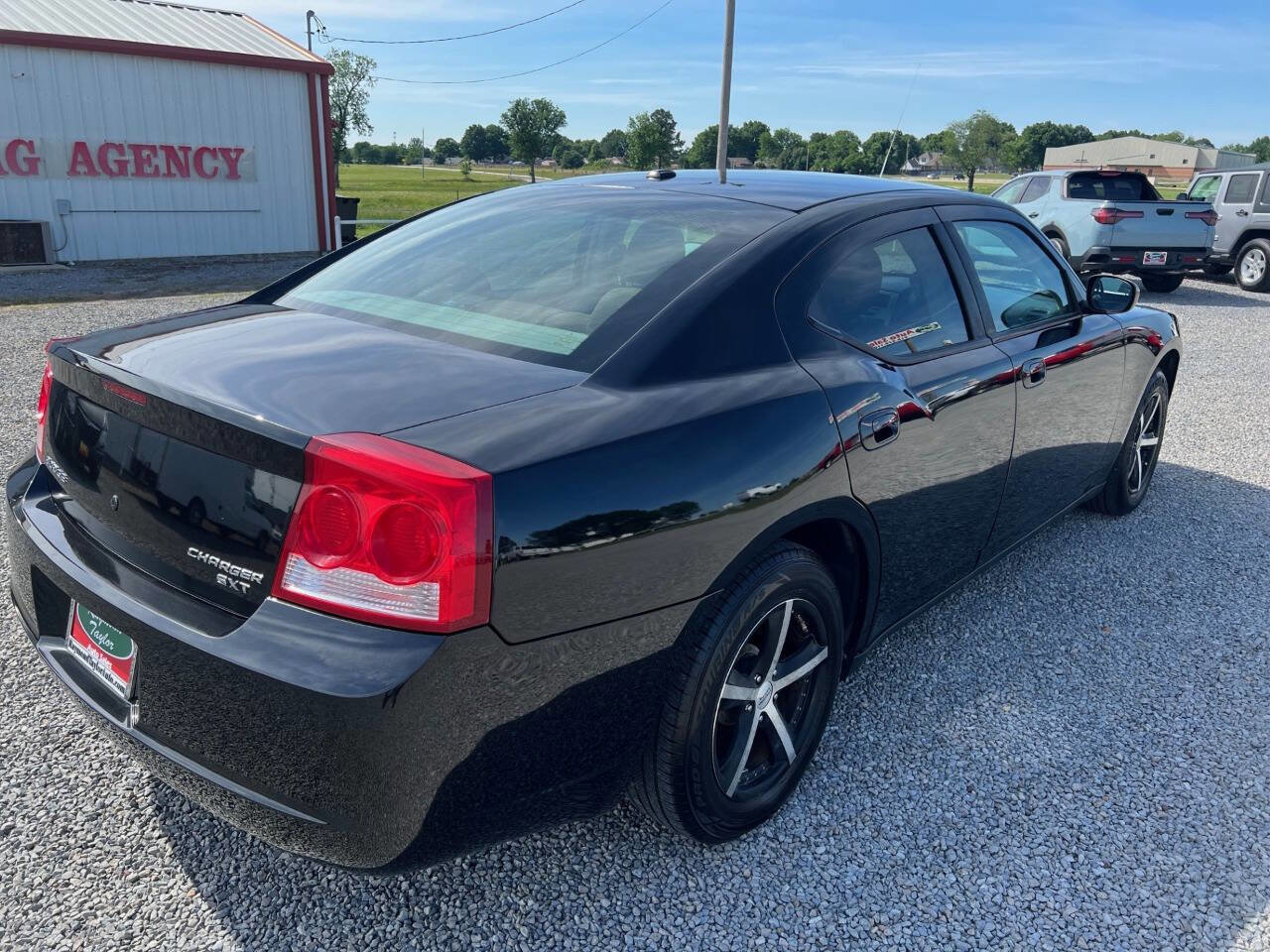 Used 2009 Dodge Charger SXT RWD image 5