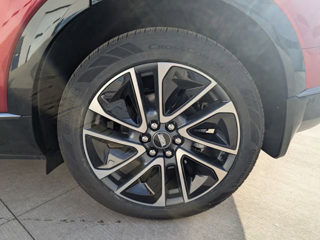 New 2026 Cadillac Optiq Sport 1 image 25