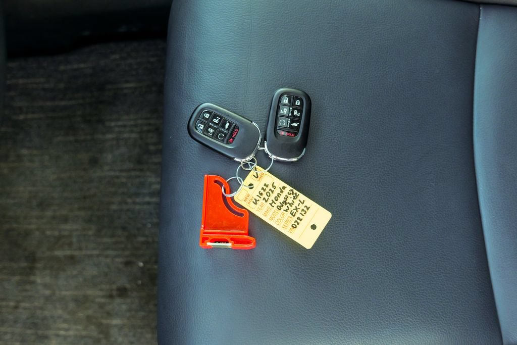 Used 2025 Honda Odyssey EX-L image 59