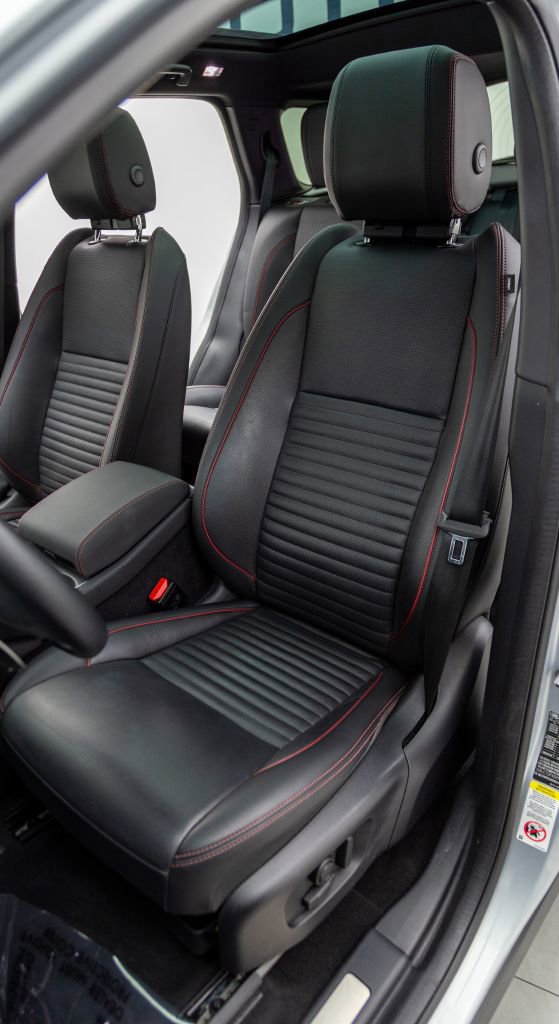 Used 2023 Land Rover Discovery Sport S R-Dynamic image 27