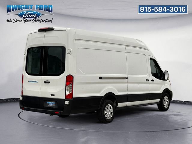 Used 2022 Ford E-Transit 148 High Roof Extended image 5