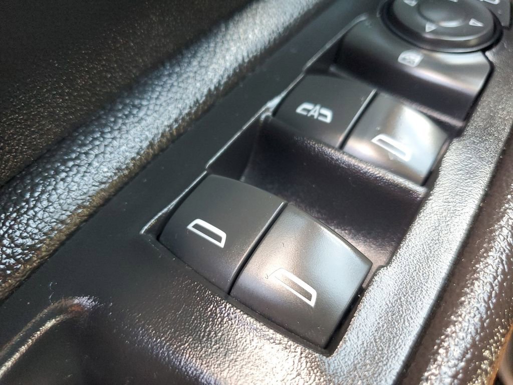 Used 2019 GMC Terrain SLT image 32