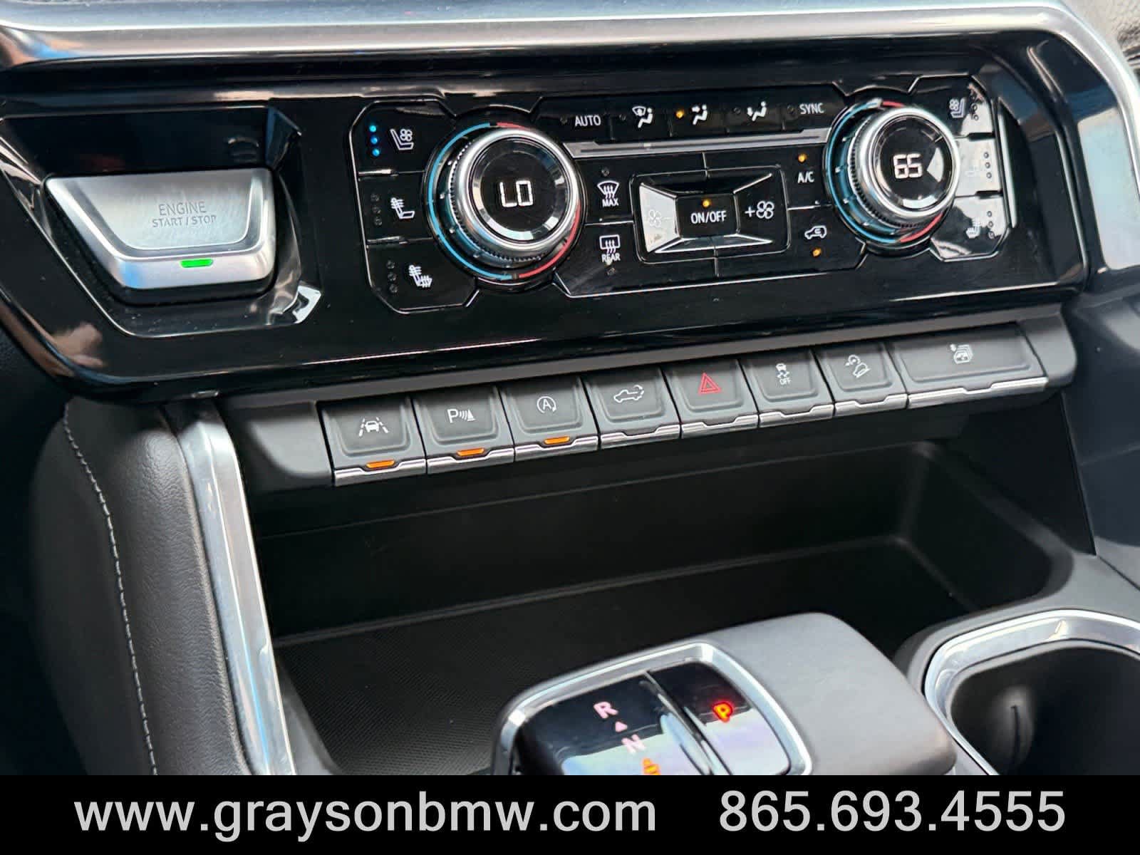 Used 2023 GMC Sierra 1500 Denali w/ Denali Reserve Package AWD/4WD image 28
