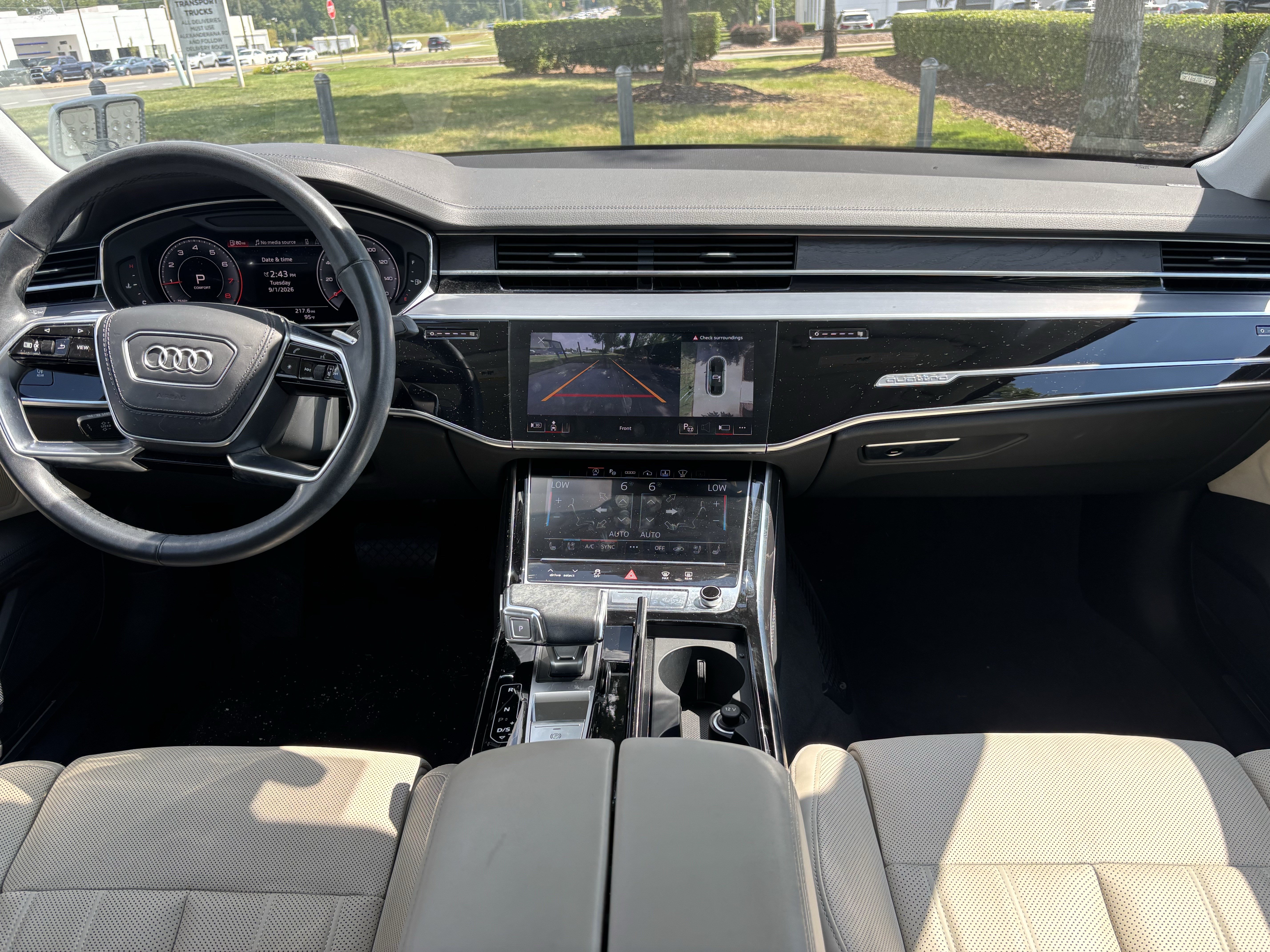 Used 2023 Audi A8 L 3.0T w/ Comfort Plus Package AWD/4WD image 33