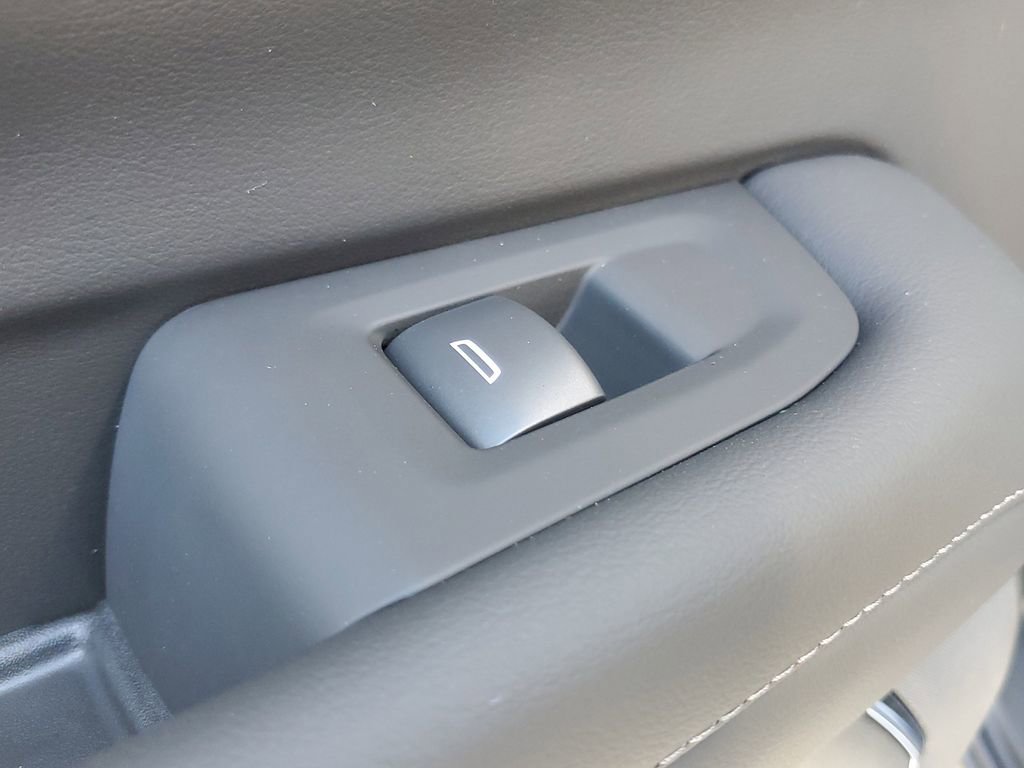 New 2026 Chevrolet Tahoe LT image 18