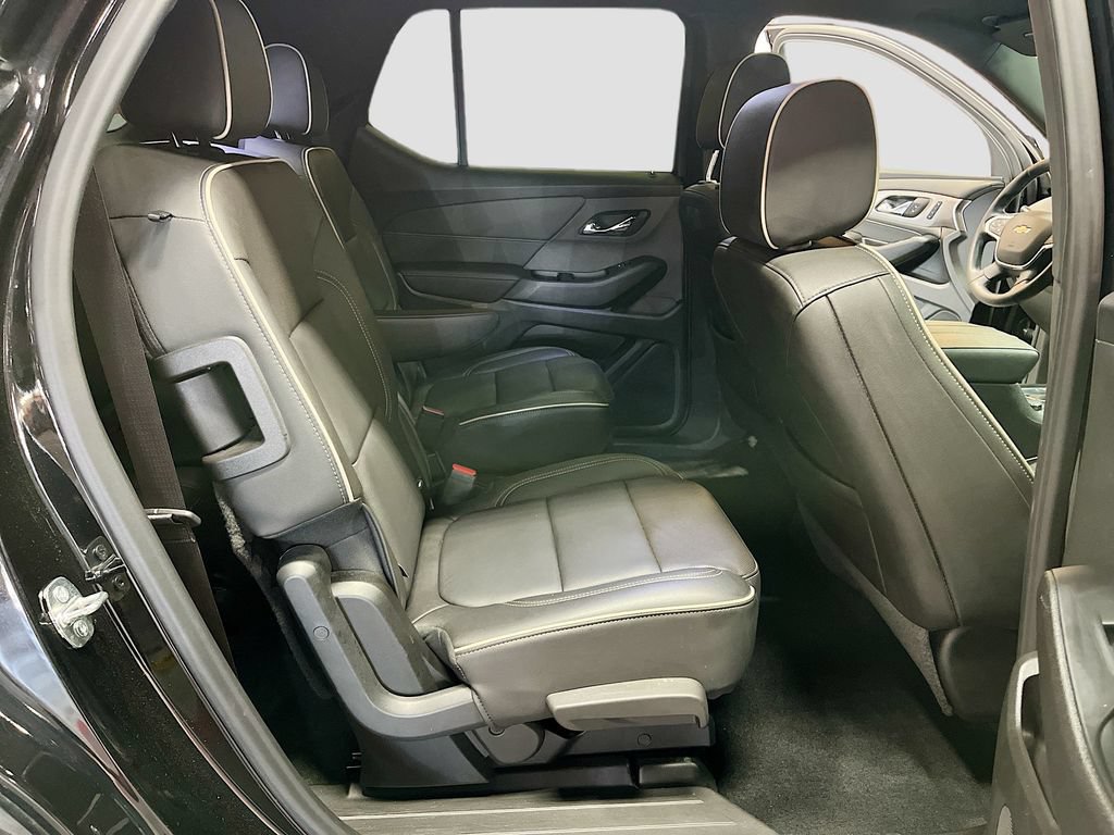 Used 2023 Chevrolet Traverse Premier w/ Redline Edition AWD/4WD image 29