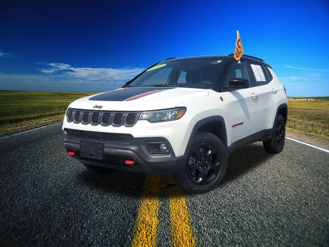 Used 2023 Jeep Compass Trailhawk w/ Trailhawk Convenience Group AWD/4WD image 27