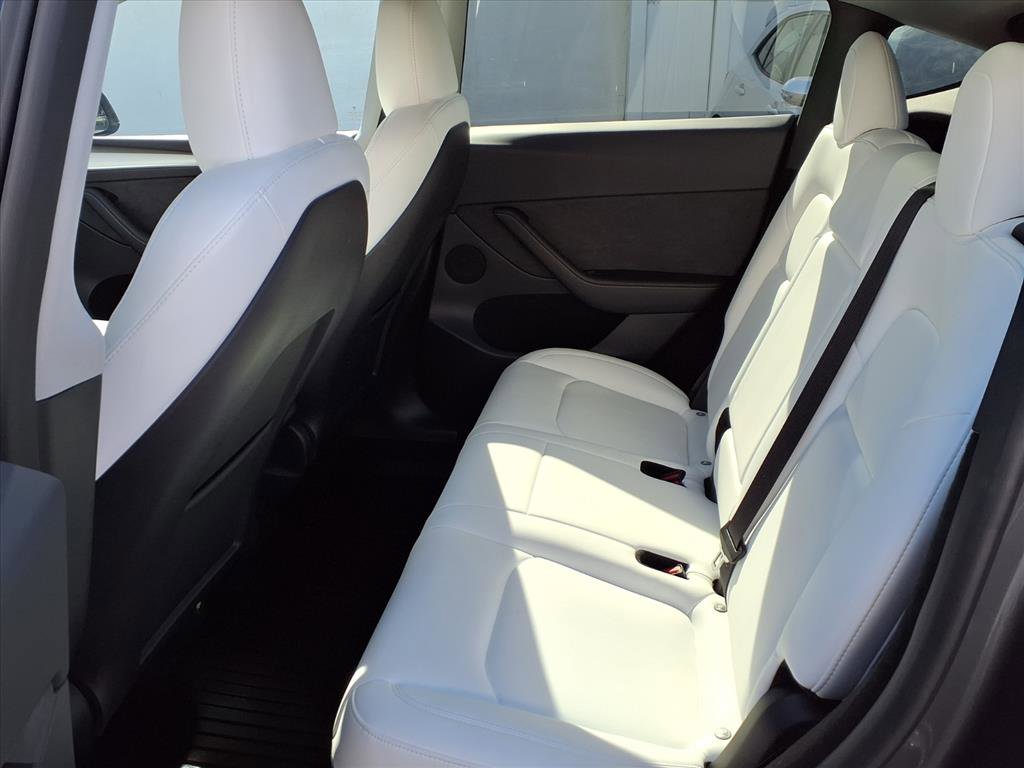 Used 2023 Tesla Model Y 2WD image 15