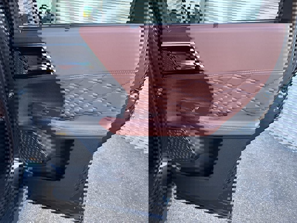New 2025 Mitsubishi Outlander SEL image 31