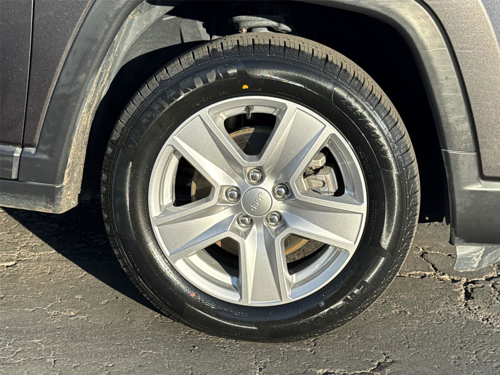 Used 2022 Jeep Compass Latitude image 6