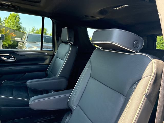 Used 2024 GMC Yukon XL SLT w/ SLT Luxury Package AWD/4WD image 22