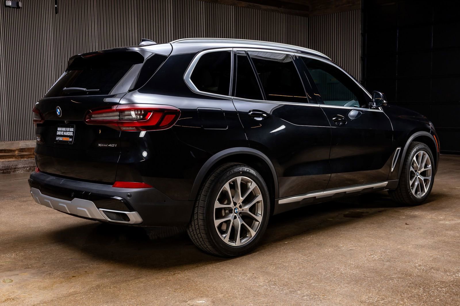 Used 2022 BMW X5 xDrive40i w/ Executive Package image 9