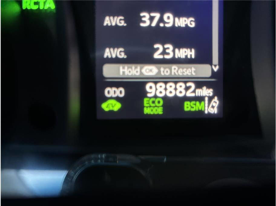 Used 2018 Toyota Camry SE image 9