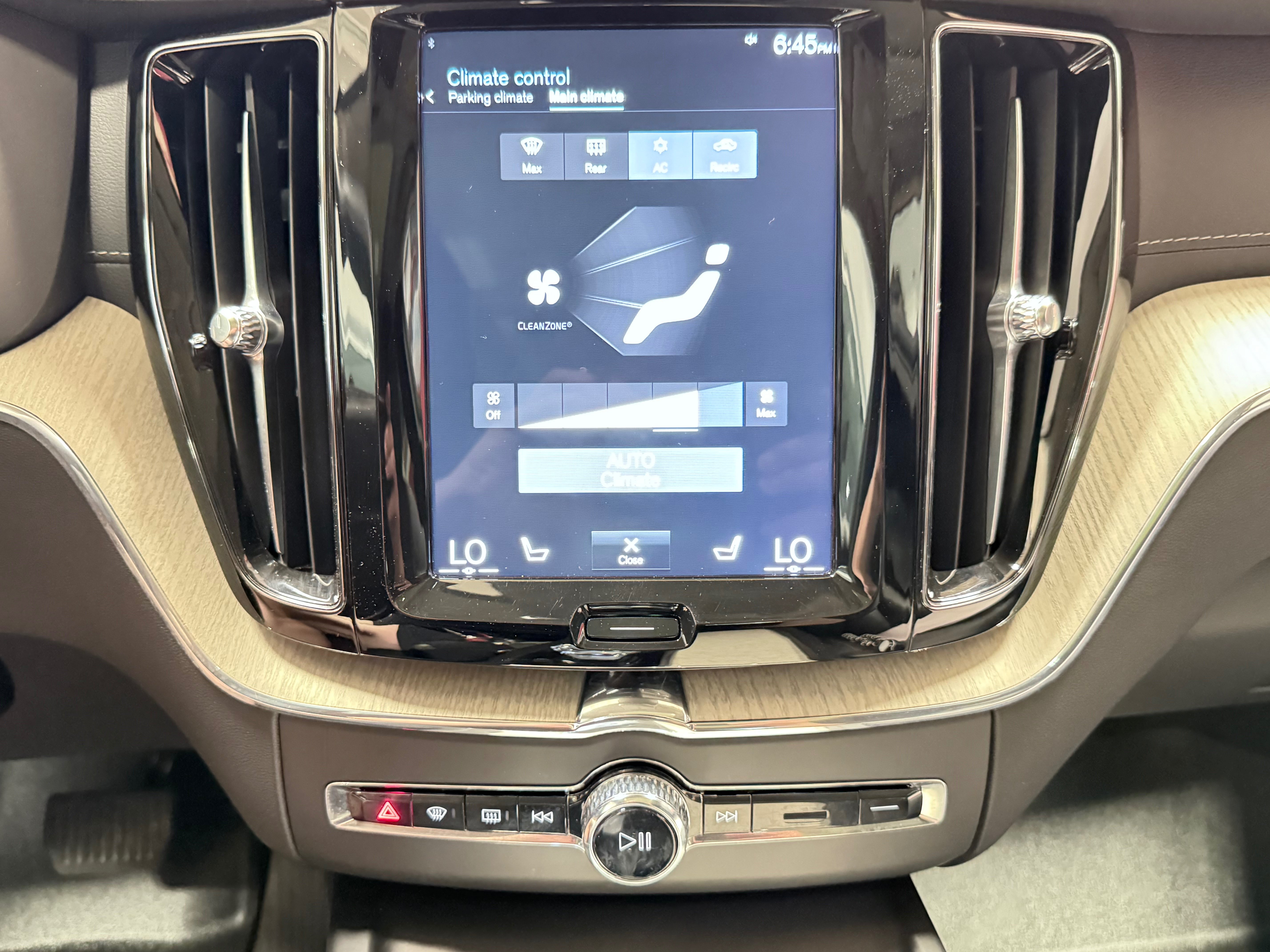 Used 2020 Volvo XC60 T8 Inscription AWD/4WD image 32