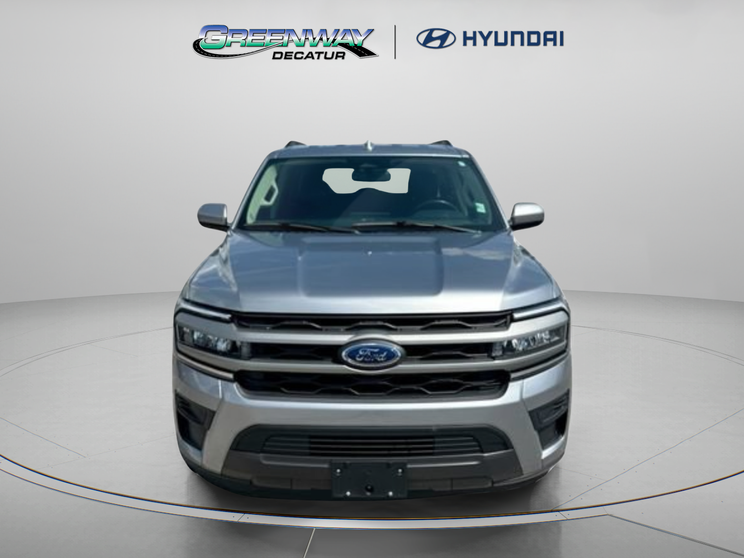 Used 2024 Ford Expedition XLT AWD/4WD image 3
