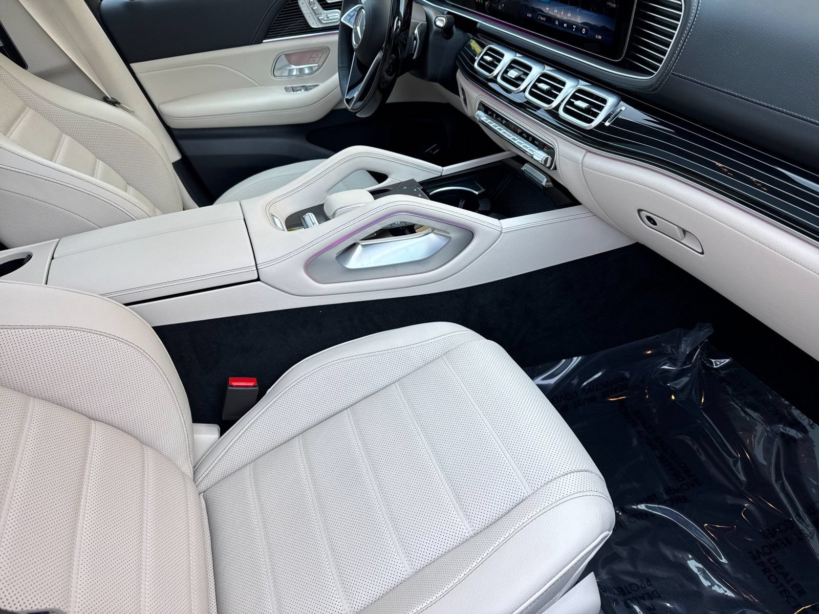 New 2026 Mercedes-Benz GLS 450 4MATIC image 16