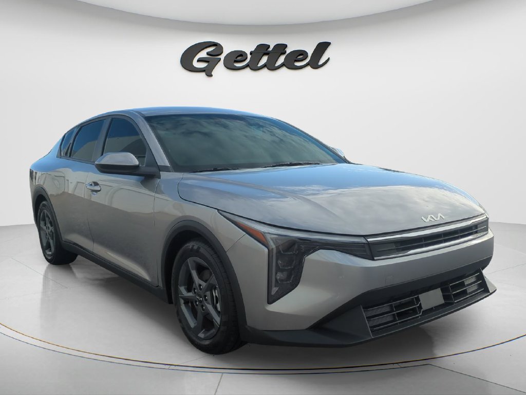 Used 2025 Kia K4 FWD image 3