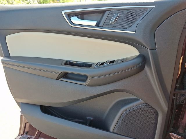 Used 2017 Ford Edge SEL w/ Equipment Group 201A image 12