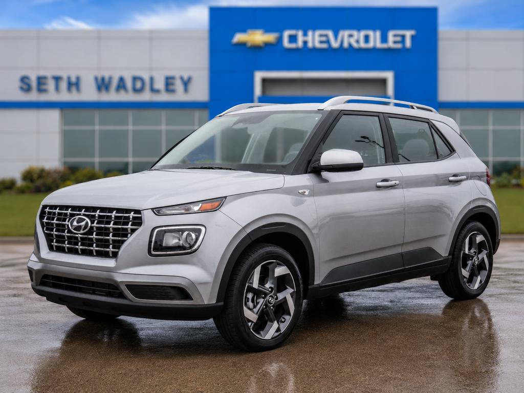 Used 2025 Hyundai Venue SEL FWD image 3