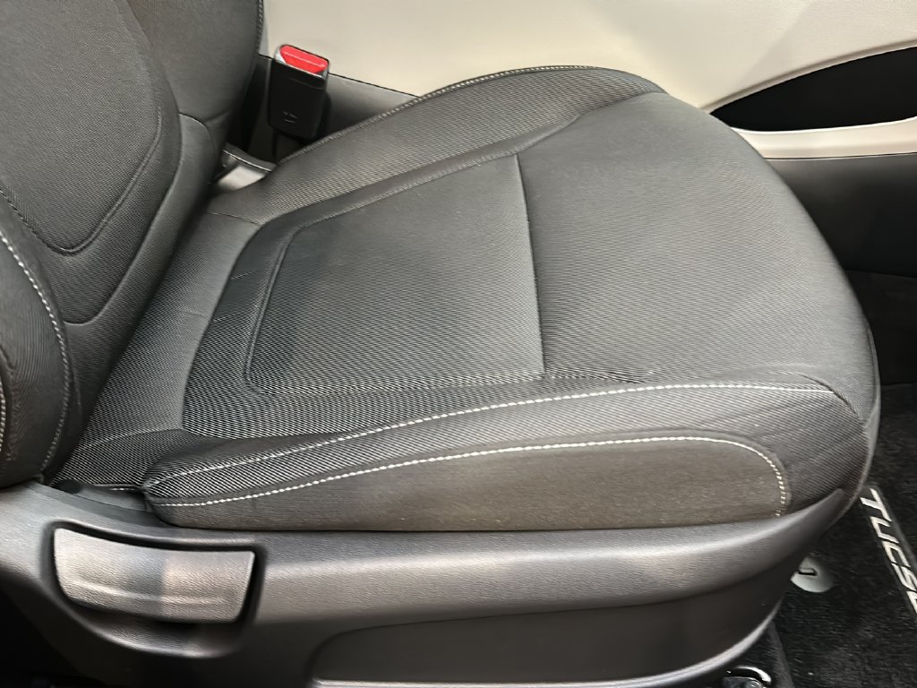 Certified 2022 Hyundai Tucson SEL w/ Cargo Package AWD/4WD image 19