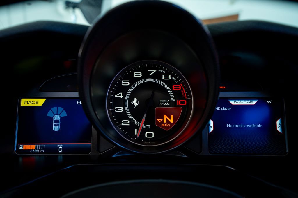 Used 2023 Ferrari 812 GTS RWD image 37