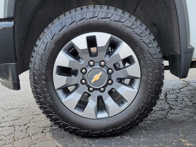 Used 2022 Chevrolet Silverado 2500 Custom w/ Custom Value Package image 11