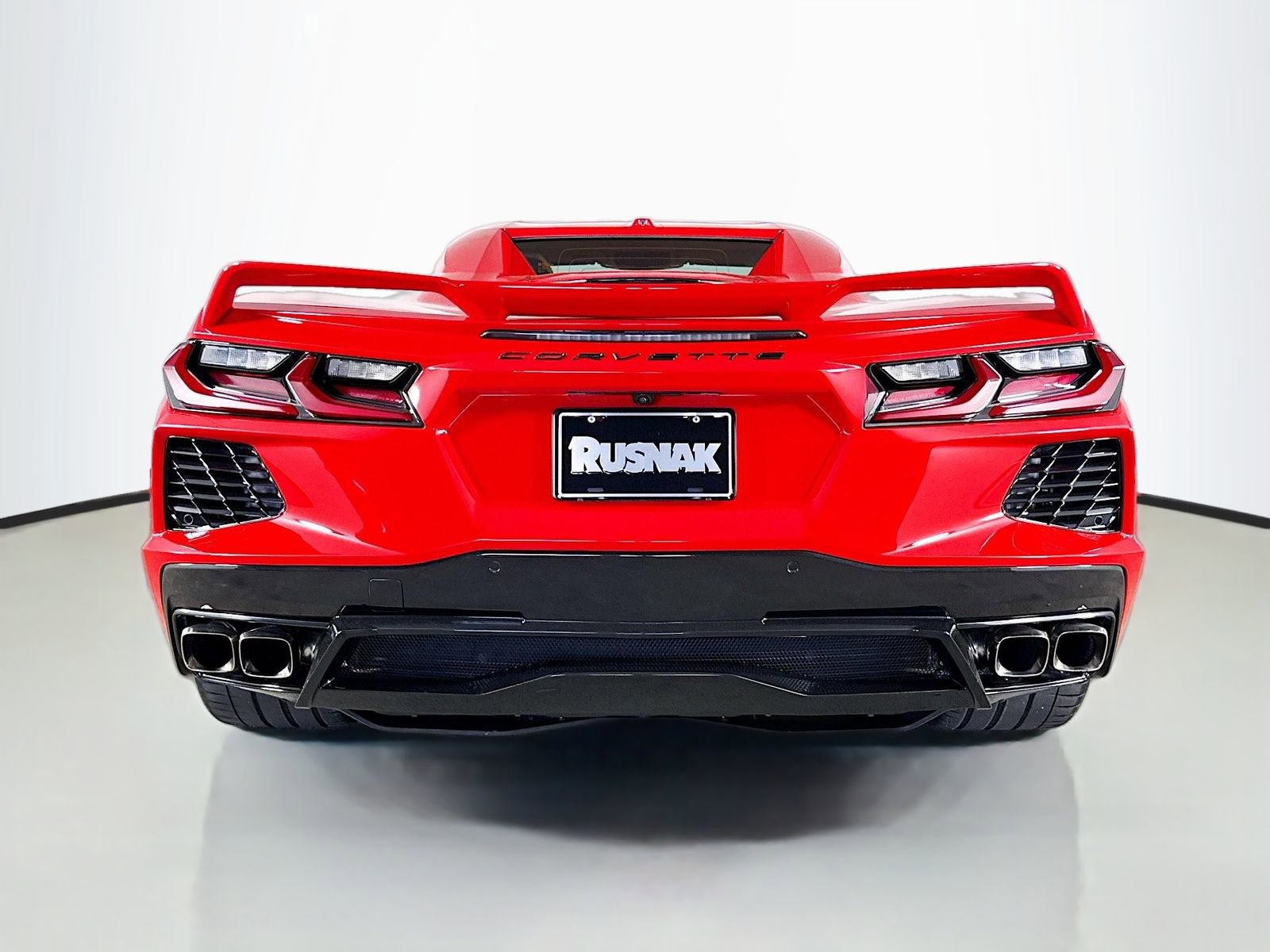 Used 2021 Chevrolet Corvette Stingray Premium Conv w/ Z51 Performance Package image 2