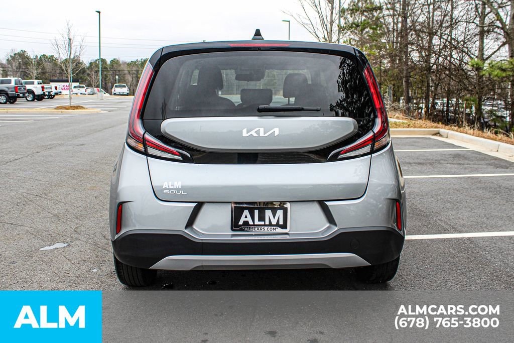 Used 2024 Kia Soul LX w/ Option Group 015 image 10