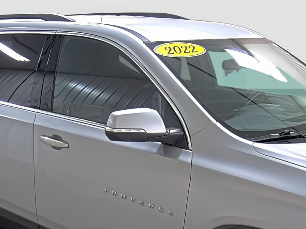 Certified 2022 Chevrolet Traverse LT w/ LPO, Cargo Package AWD/4WD image 15