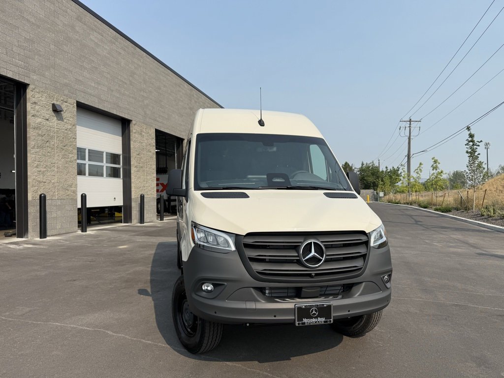 New 2025 Mercedes-Benz Sprinter 2500
