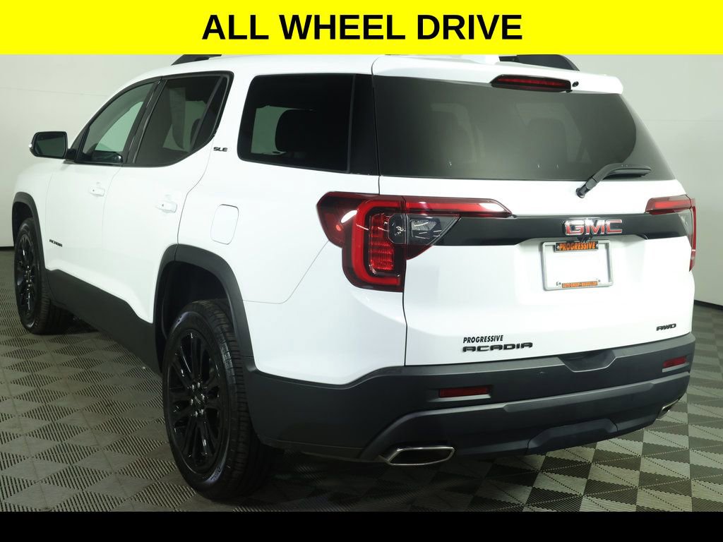 Used 2023 GMC Acadia SLE w/ Driver Convenience Package image 4